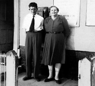 Mum & Dad, Knightwick Post Office