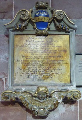 Wall monument to Henry Bright in Worcester Cathedral, with Latin epitaph by Joseph Hall, Dean of Worcester.