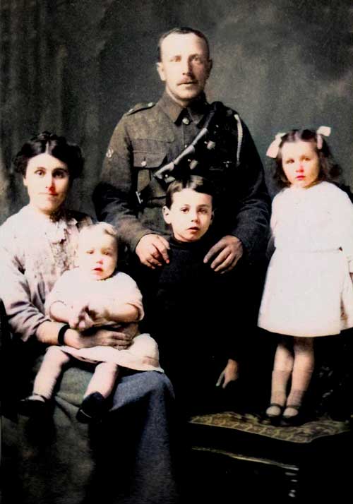 Frank Ernest Sefton and his wife Annie (Grubham) Sefton, with their three children. Gordon Frank Sefton, Joyce Muriel Sefton and Dennis Geoffrey Sefton.