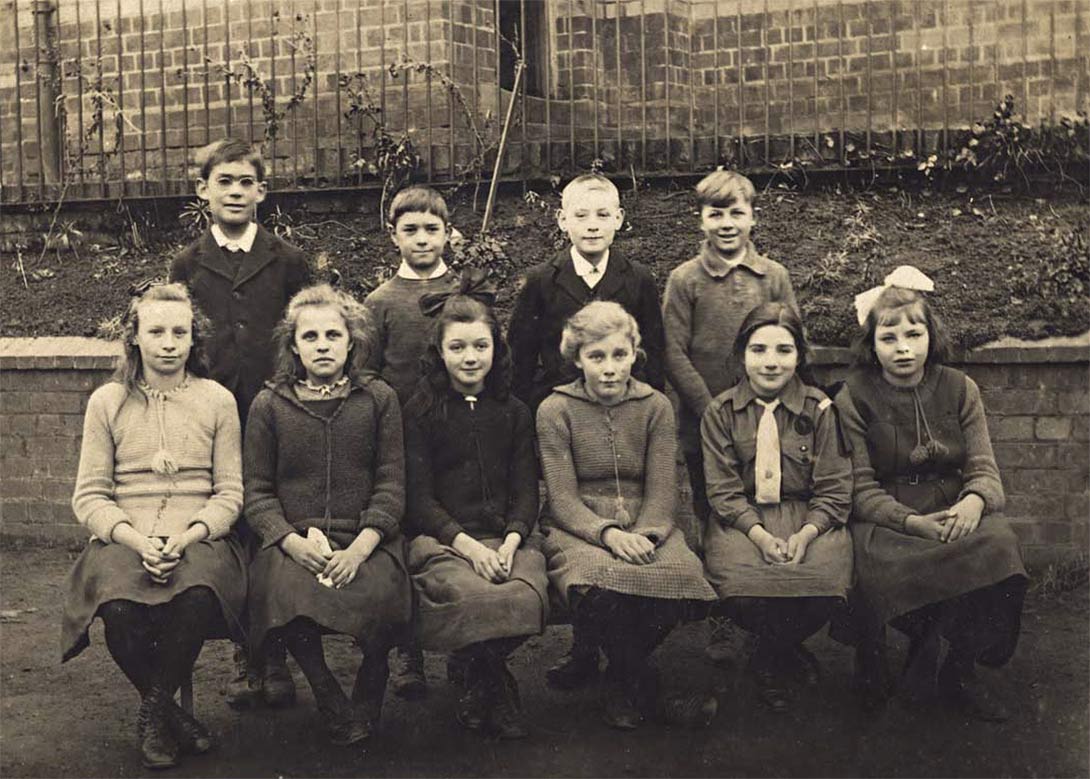 Knightwick School photo circa. 1919