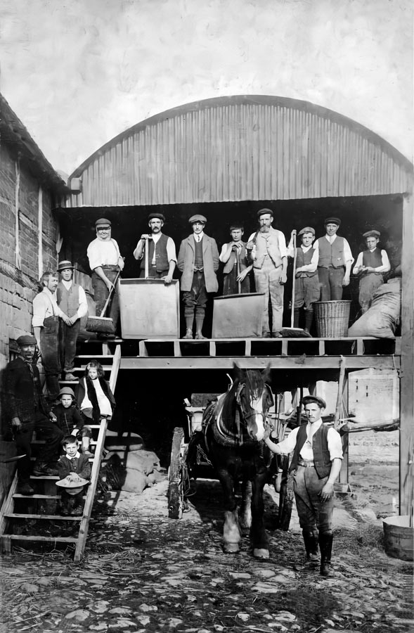Kiln workers at, Ankerdine Farm, Knightwick, Worcestershire.