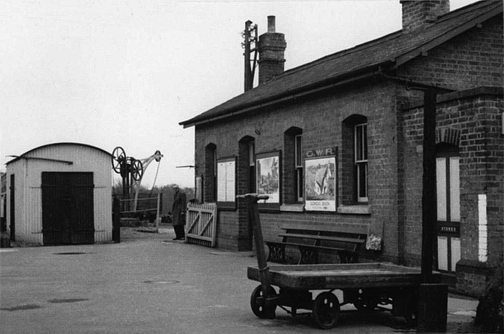 Knightwick Station, 1954